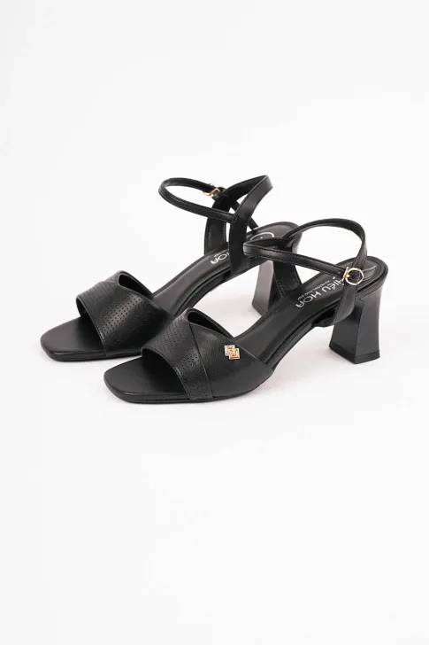 Giày sandal cho mẹ trung niên, chất liệu cao cấp thiết kế đơn giản, thoáng mát Thiều Hoa B0027