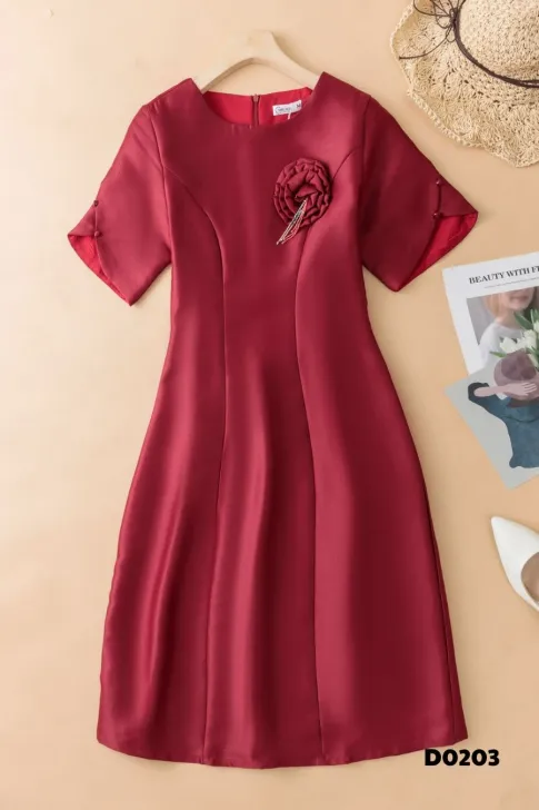 Đầm ngắn tay thiết kế hoa đính ngực điệu đà DN3D0203 - Váy Đầm Trung Niên Thiều Hoa