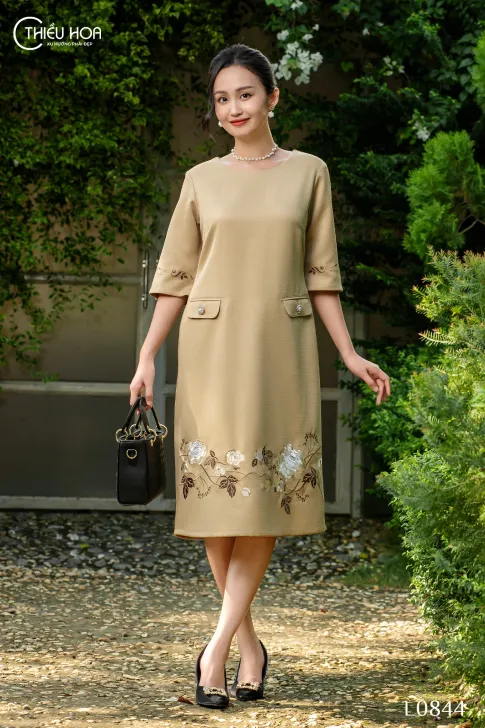 Đầm thiết kế Trung Niên, chất liệu tweed cao cấp, sang trọng thanh lịch thương hiệu Thiều Hoa DD3L0844