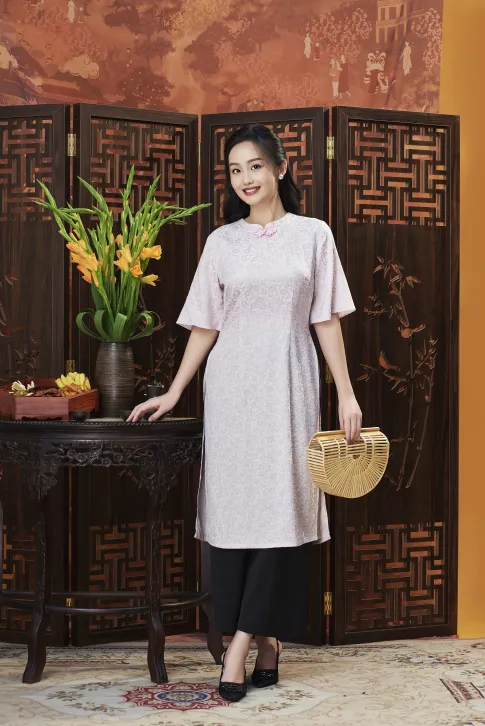 Áo dài cách tân trung niên chất liệu gấm hoa cao cấp, thiết kế đơn giản thanh lịch thương hiệu Thiều Hoa TT3L0927