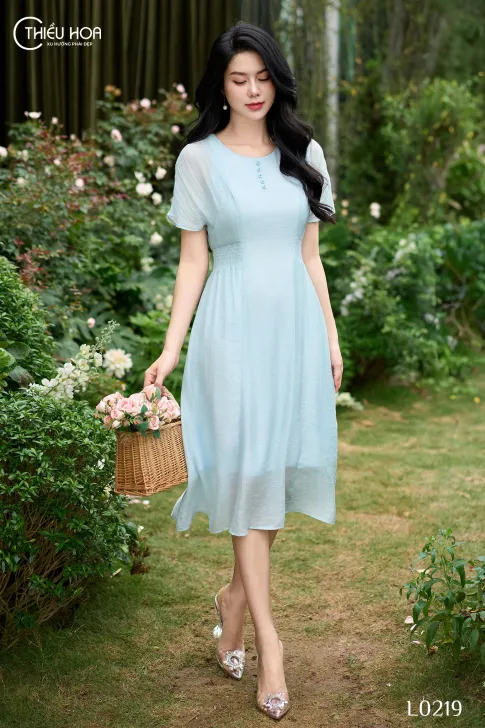Đầm thiết kế trung niên, chất liệu voan mềm mại, kiểu dáng thanh lịch, nhẹ nhàng thương hiệu Thiều Hoa DD4L0219