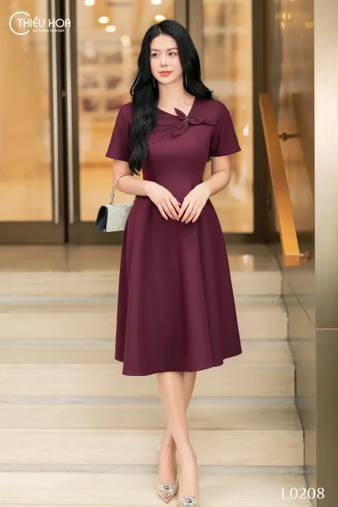 Đầm trung niên thiết kế thanh lịch sang trọng chất liệu Cotton Lạnh Hàn Quốc thương hiệu Thiều Hoa DD4L0208