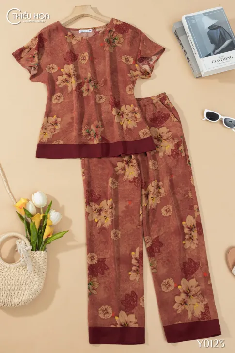Đồ Bộ Trung Niên Cao Cấp, chất liệu lụa in hoa phối lụa Tô Châu mịn mát, thiết kế đẹp mắt Thương Hiệu Thiều Hoa DB4Y0123