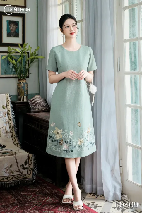 Đầm thiết kế nữ trung niên, kiểu dáng sang trọng chất liệu Vải Dệt mềm mịn thoáng mát, thương hiệu Thiều Hoa DD4L0309
