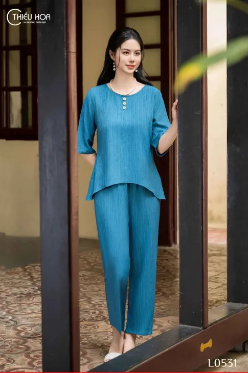 Đồ bộ trung niên thiết kế đơn giản che khuyết điểm chất liệu Đũi sóng mềm mại thương hiệu Thiều Hoa DB4L0531