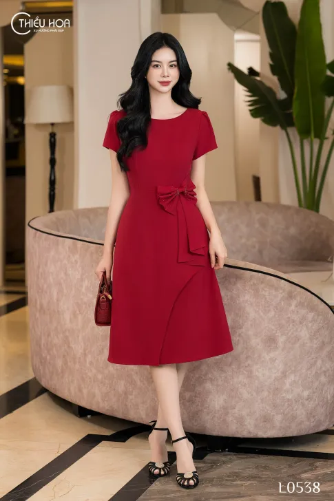 Đầm trung niên thời trang thiết kế thanh lịch sang trọng chất liệu  Cotton Lạnh Hàn Quốc thương hiệu Thiều Hoa DD4L0538