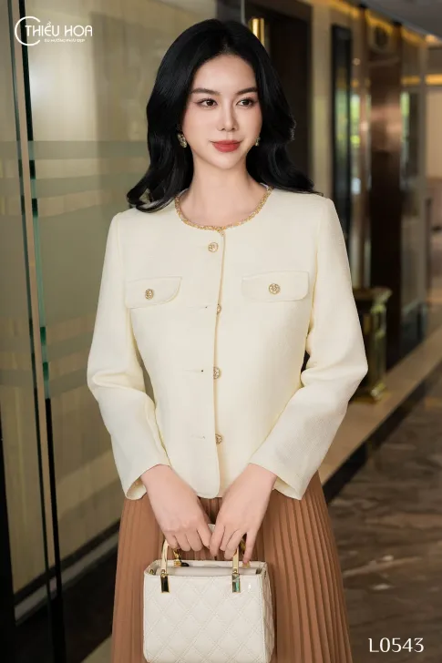 Áo trung niên khoác thiết kế hiện đại chất liệu Vải Dệt cao cấp thương hiệu Thiều Hoa  AK4L0543