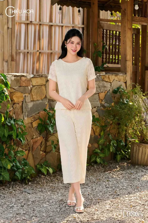 Đồ bộ trung niên thiết kế đơn giản chất liệu Ren gân tơ mềm mại thương hiệu Thiều Hoa DB4L0865