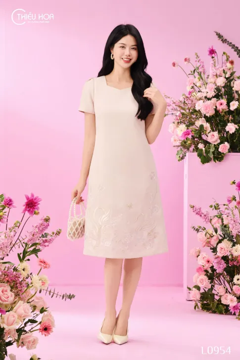 Đầm suông trung niên chất liệu vải dệt cao cấp thiết kế sang trọng thương hiệu Thiều Hoa DD4L0954