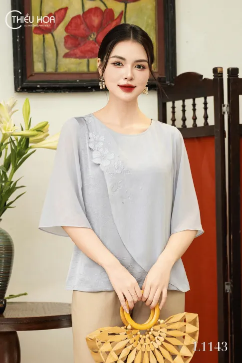 Áo Lụa Dập Nhăn Phối Chiffon Thiết Kế AN4L1143 - Áo Trung Niên Thiều Hoa