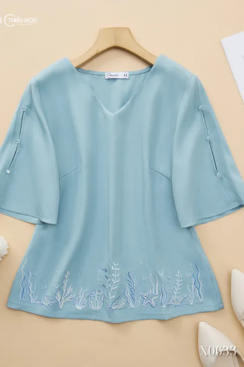 Áo Kiểu Trung Niên Cotton Xước Thêu Thiều Hoa AN5X0633 – Nhẹ Nhàng & Thanh Lịch