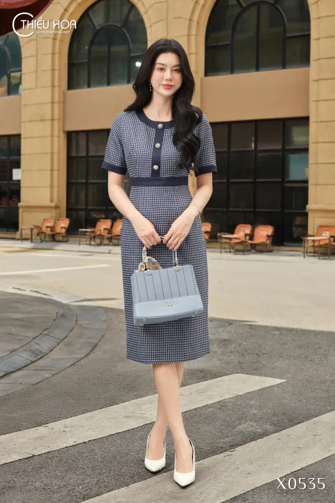 Đầm Trung Niên Dự Tiệc Caro Vải Dệt Cao Cấp Dáng Suông Ôm Phối Viền Sang Trọng DD5X0535 – Thiều Hoa