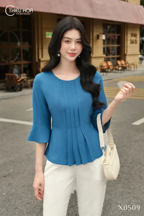 Áo Kiểu Tơ Gân Thiều Hoa AN5X0509 – Áo Trung Niên Đơn Giản, Dễ Phối & Thanh Lịch