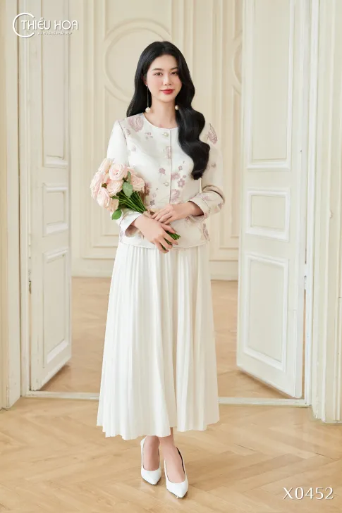 Áo Khoác Trung Niên Gấm Dệt Hoa Ánh Nhũ Cao Cấp Cổ Tròn Thanh Lịch AK5X0452 – Thiều Hoa