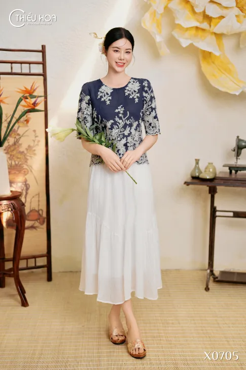 Áo Trung Niên Kiểu Xô Thêu Hoa Cao Cấp Thanh Lịch AN5X0705 – Thiều Hoa