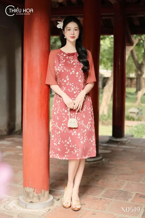 Đầm trung niên truyền thống lụa hoa satin phong cách tinh xảo sang trọng DD5X0519 – Thiều Hoa