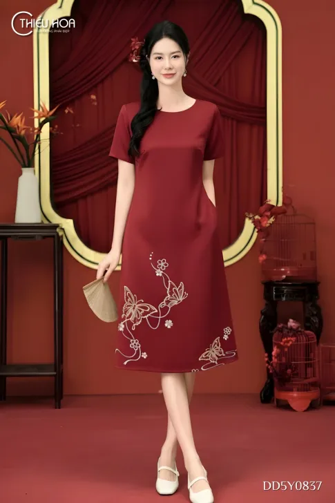 Đầm Dạo Phố Trung Niên Cotton Lạnh Thêu Hoa Sang Trọng DD5Y0837