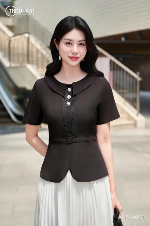 Áo Kiểu Trung Niên AN5X0836 Thiều Hoa - Thiết Kế Peplum Sang Trọng & Tôn Dáng