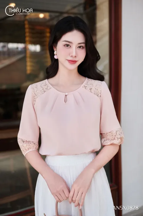 Áo Kiểu Trung Niên Tơ Xước Phối Ren Nữ Tính AN5X0828