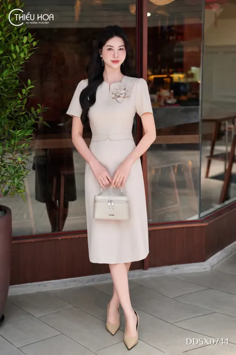 Đầm Dự Tiệc Cotton Chéo DD5X0744: Chiết Eo Tôn Dáng Tinh Tế
