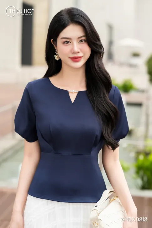 Áo Kiểu Trung Niên Lụa Vân Dáng Peplum Đính Ngọc Trai AN5X0818
