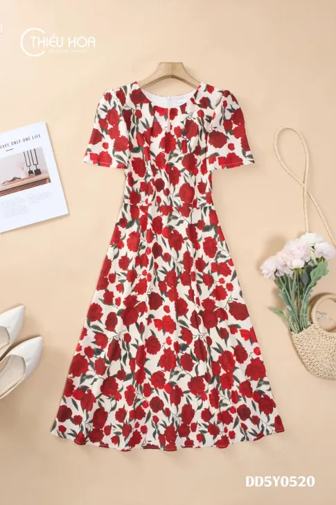 Đầm Dạo Phố Trung Niên Lụa Vân Hoa Họa Tiết Hoa Đỏ Rạng Rỡ DD5Y0520