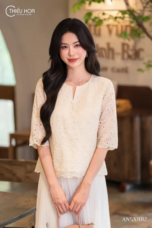 Áo kiểu xô AN5X1012 nữ tính mềm mại