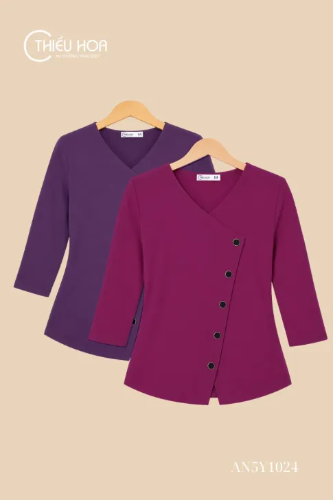 Áo Kiểu Thun Cotton Nữ Trung Niên AN5Y1024 Cổ V Phối Nút