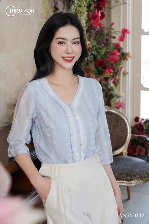Áo kiểu trung niên Tơ thanh nhã nhẹ nhàng AN5X1042 thương hiệu Thiều Hoa