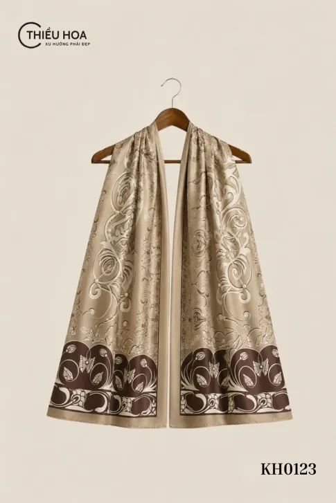 Khăn lụa KH0123 - Thiết kế độc quyền họa tiết baroque từ Thiều Hoa