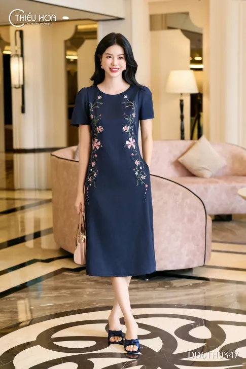 Đầm dự tiệc dáng suông chữ A dệt chéo DD6TH0347 – Sang trọng và tinh tế từ Thiều Hoa
