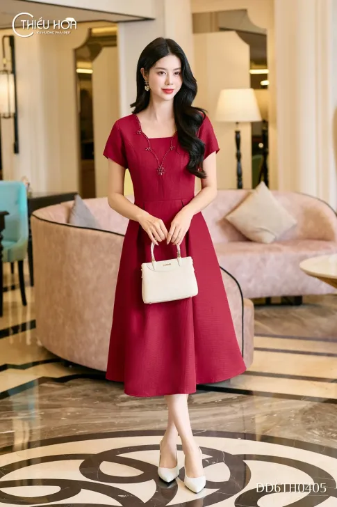Đầm Dự Tiệc Cổ Vuông Vải Dệt Chữ A DD6TH0405 Thướt Tha Quý Phái Từ Thiều Hoa