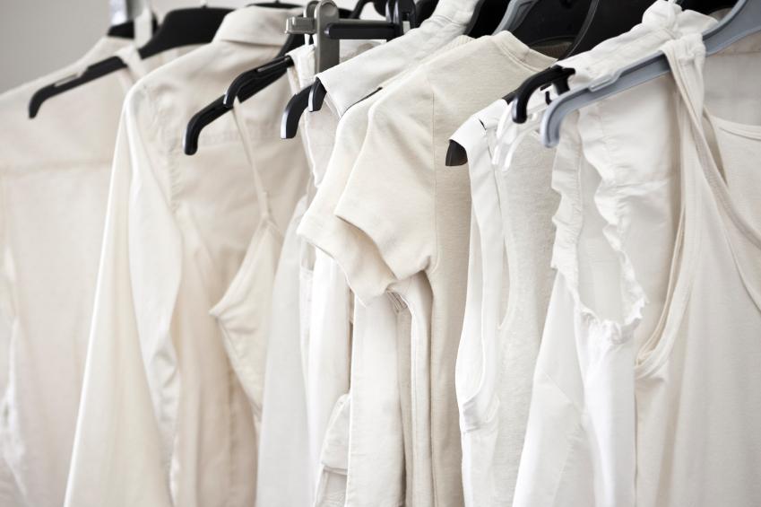 Cách tẩy trắng quần áo nhanh như chớp mà bạn cần phải biết