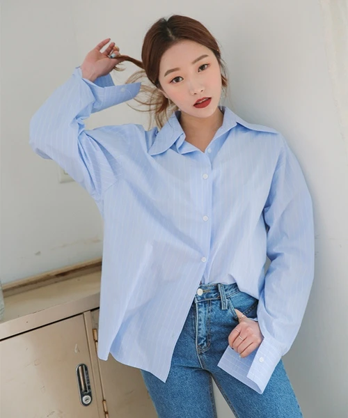 Áo sơ mi nữ tay chuông oversize cuốn hút và trẻ trung