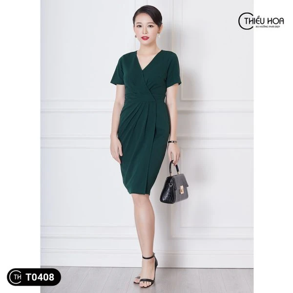 áo đầm dự tiệc tuổi 50