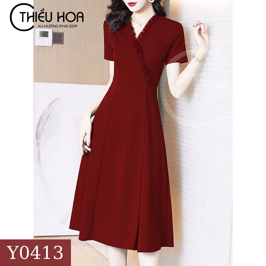 Một bộ váy xinh đẹp sẽ giúp bạn dễ dàng