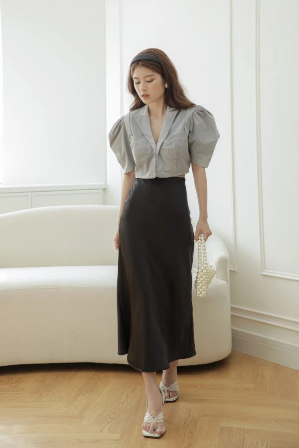 Chân váy dài và áo blouse