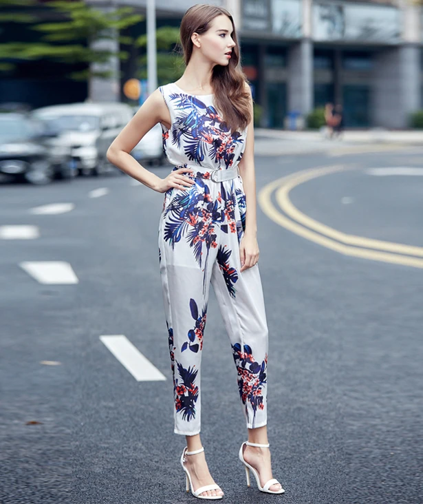 Họa tiết độc đáo giúp nàng tự tin xuống phố