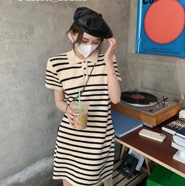 Váy polo sọc ngang sành điệu