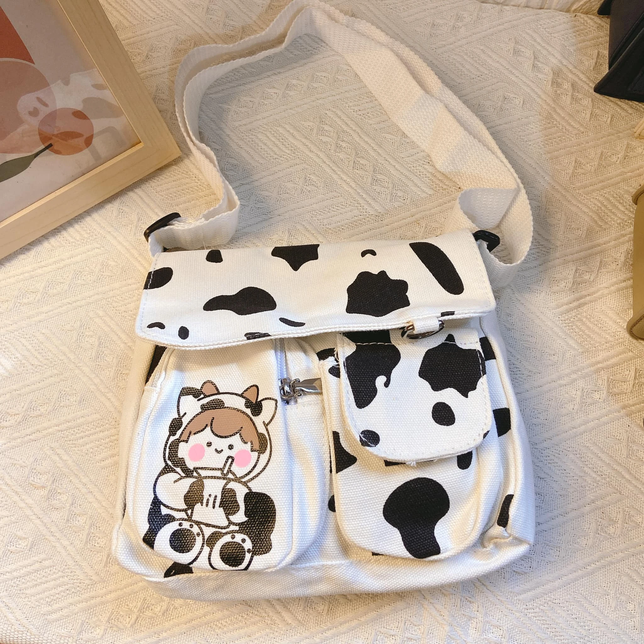 Túi xách hoạ tiết sữa bò đáng yêu