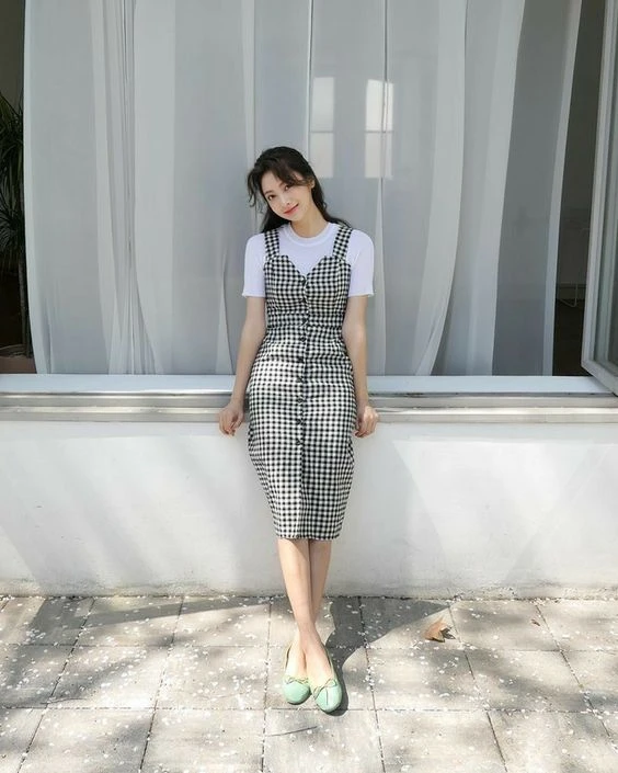 Váy yếm 2 dây vải jean váy bò dáng dài chun lưng co dãn phong cách Hàn  Quốc nanastore  Lazadavn