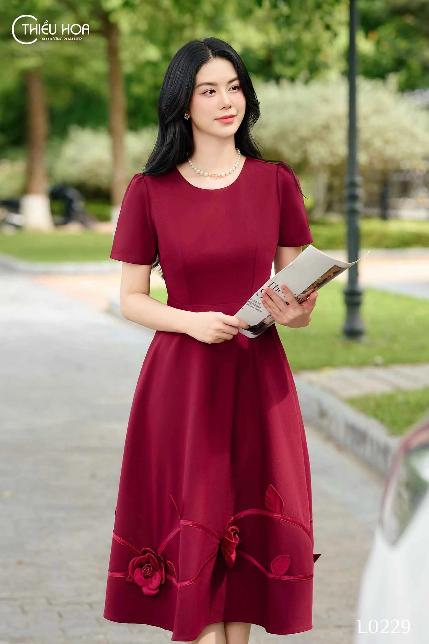 chat-lieu-vay-dam-trung-nien-phu-hop-mac-quanh-nam 3