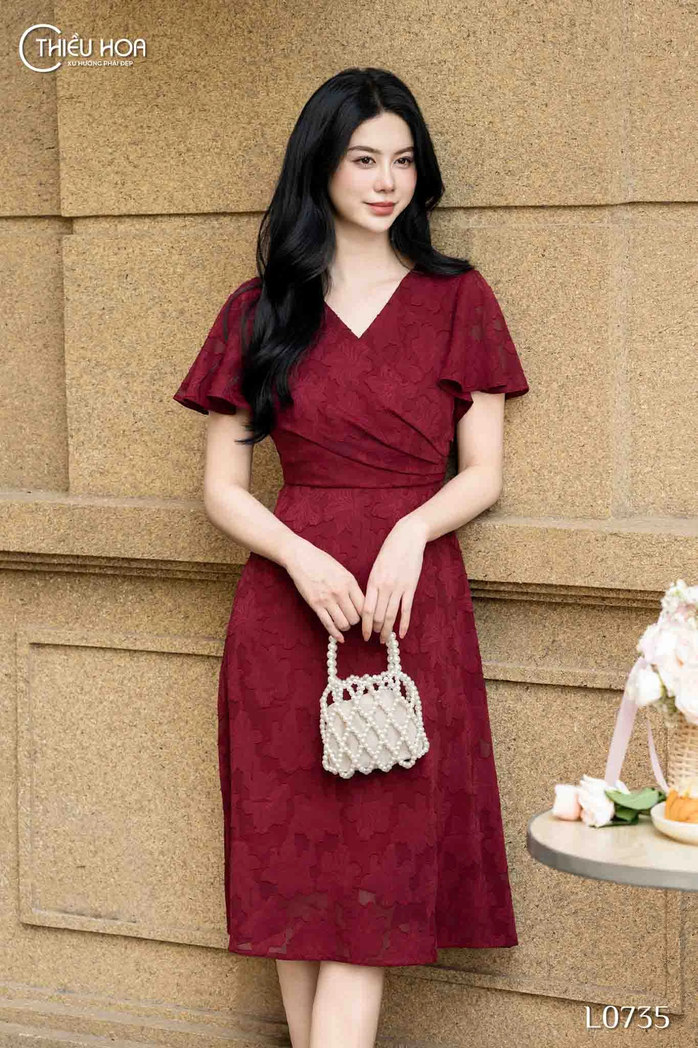 top-15-mau-dam-trung-nien-cao-cap-dep-nhat-cho-dip-tet 2