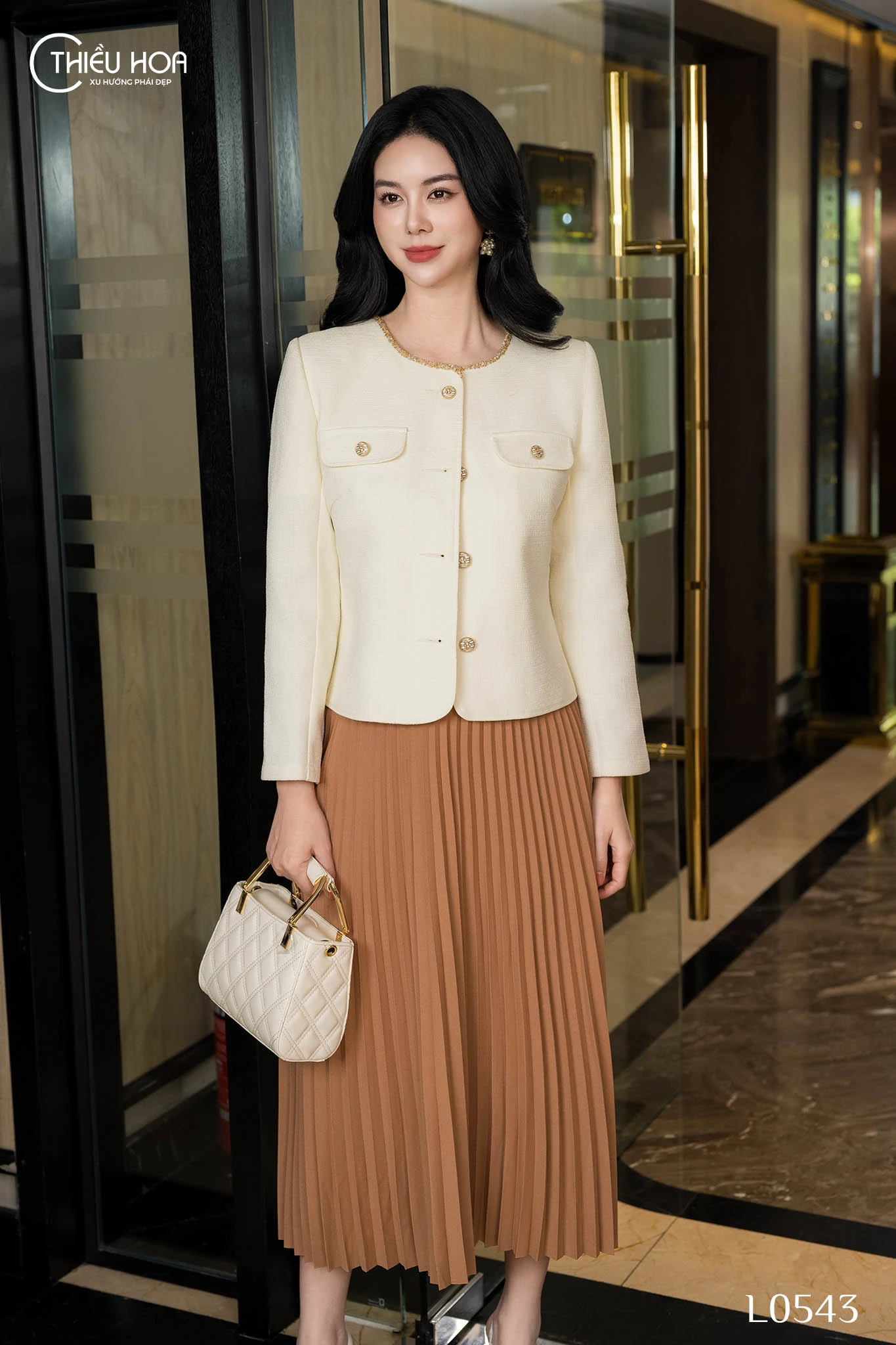 16-mau-ao-trung-nien-dep-nhat-huong-dan-chon-dung-style-cho-phu-nu-trung-nien 2