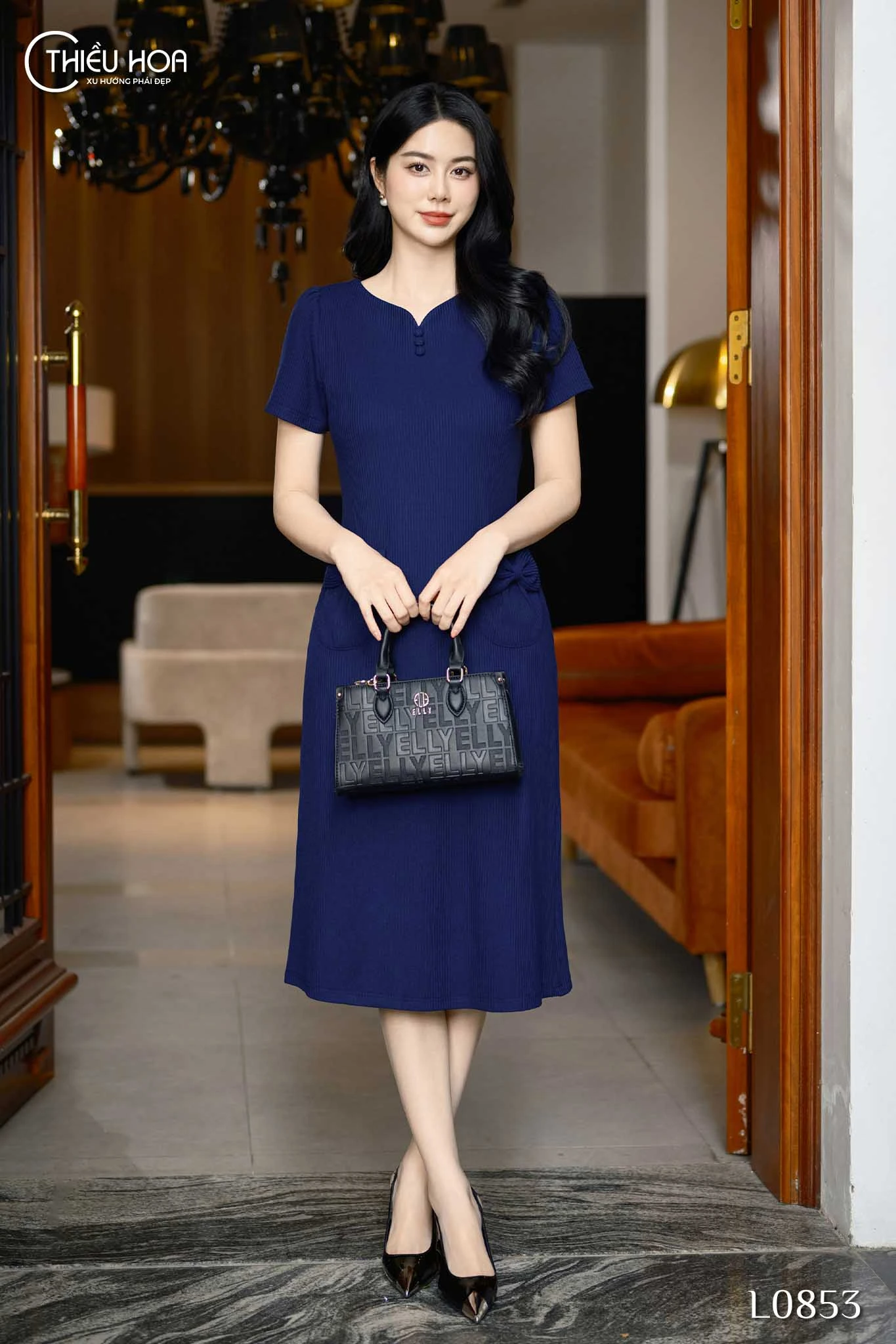 nhung-mau-dam-trung-nien-dep-lam-qua-tang-co-giao-chu-nhiem-2025 2