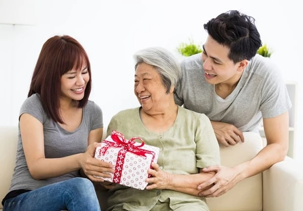 Bộ Sản Phẩm Chăm Sóc Cơ Thể Làm Quà Tặng Thiết Thực