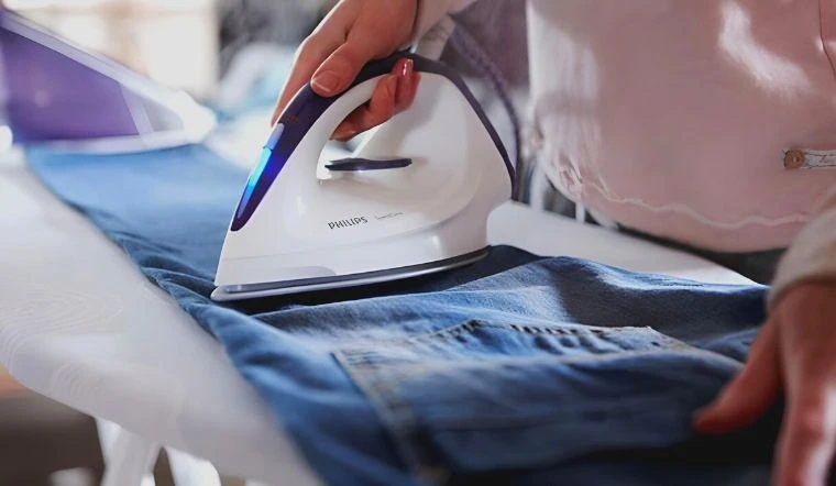 Cách Ủi Đầm Suông Không Làm Nhăn Gấu Váy – Giữ Dáng Chuẩn, Không Lo Nhàu Vải