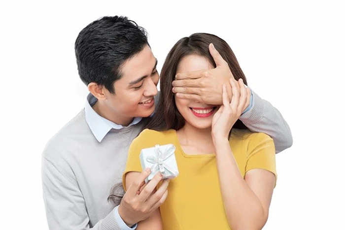 Món Quà Ý Nghĩa Cho Vợ Nhân Dịp Kỷ Niệm Ngày Cưới