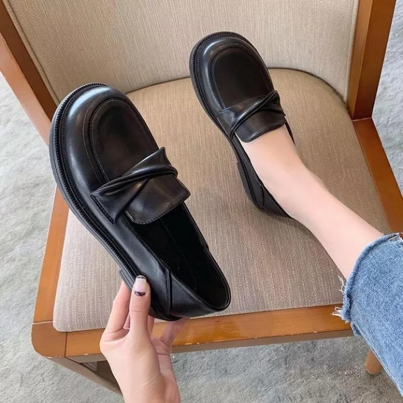 cửa hàng bán giày dép