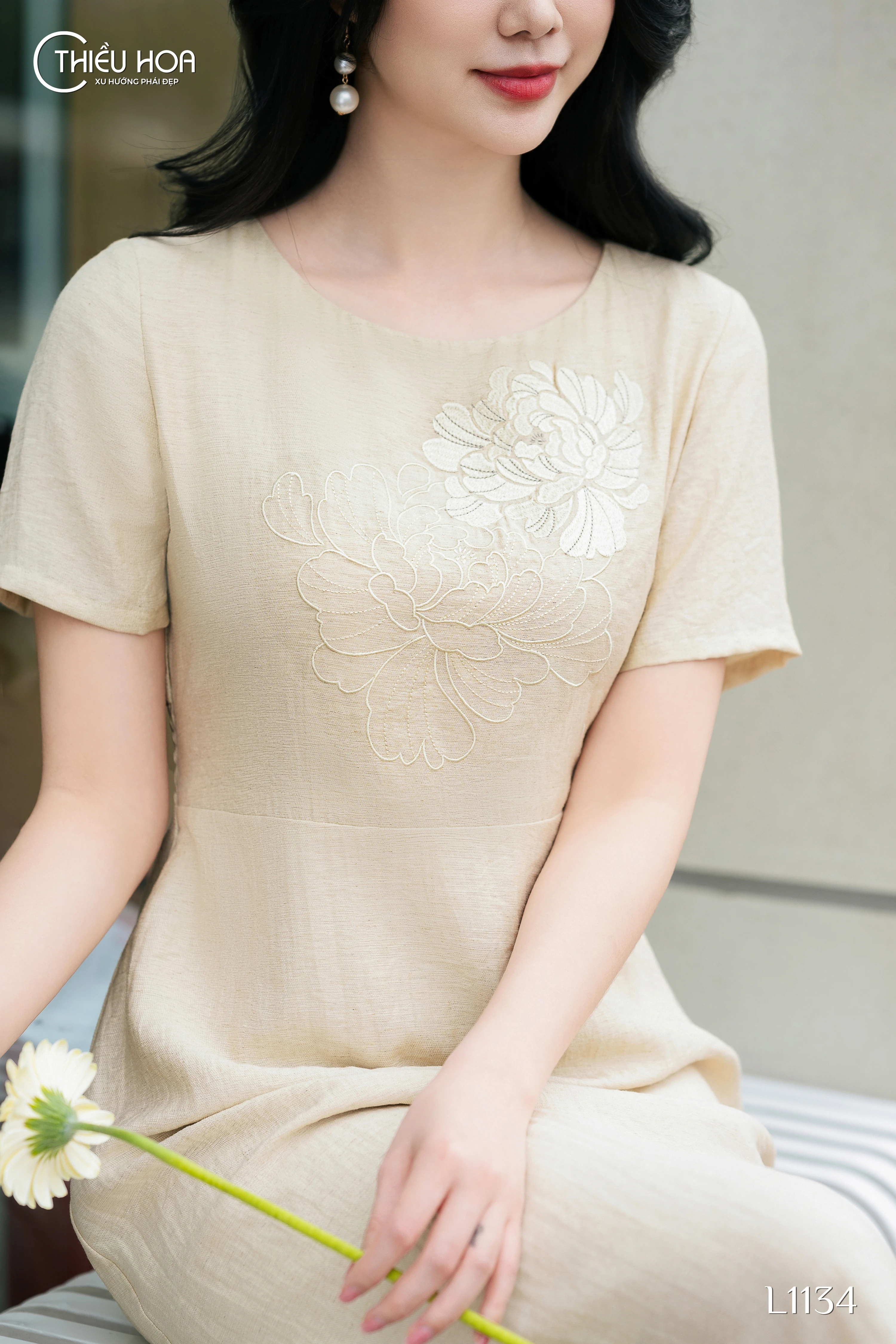 đầm trung niên cổ tròn cổ tim
